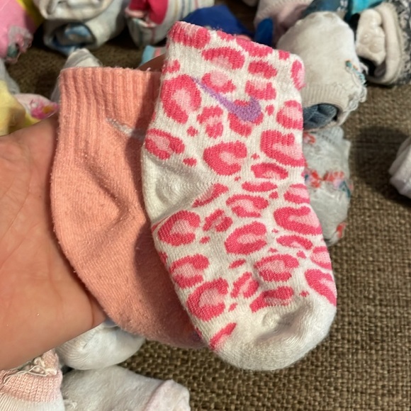 84 pair Sz 1-2 toddler socks used - Picture 5 of 5